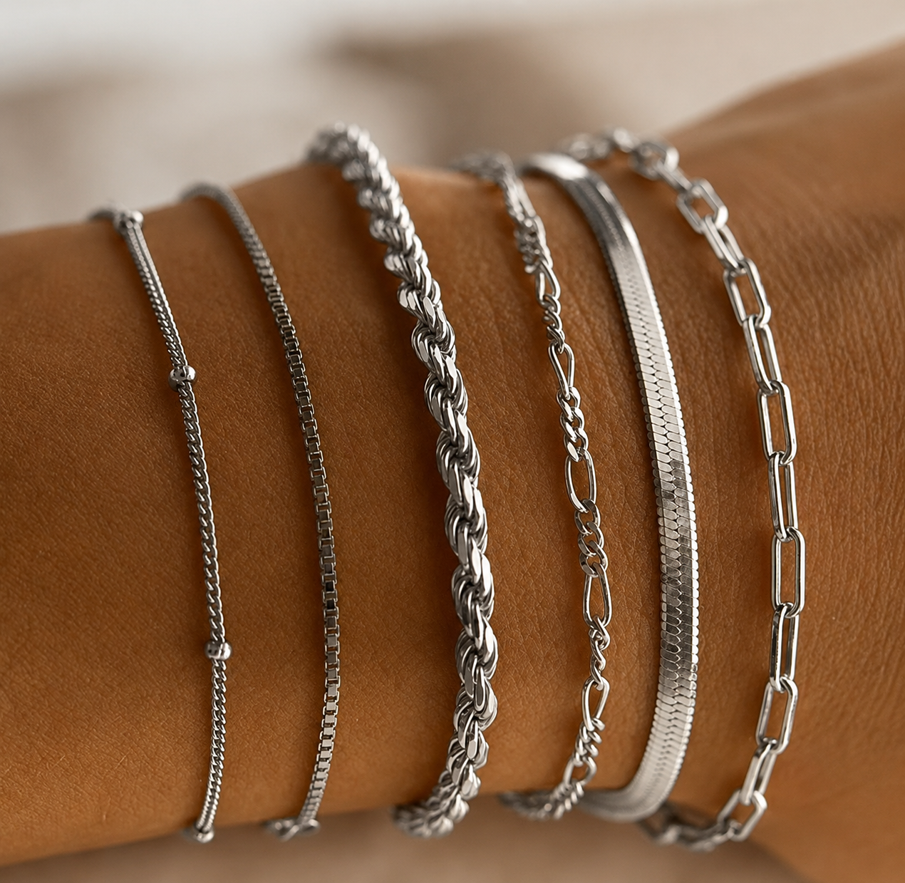Velara — Gold Stackable Chain Bracelet