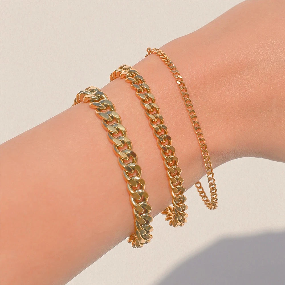 Velara — Gold Stackable Chain Bracelet