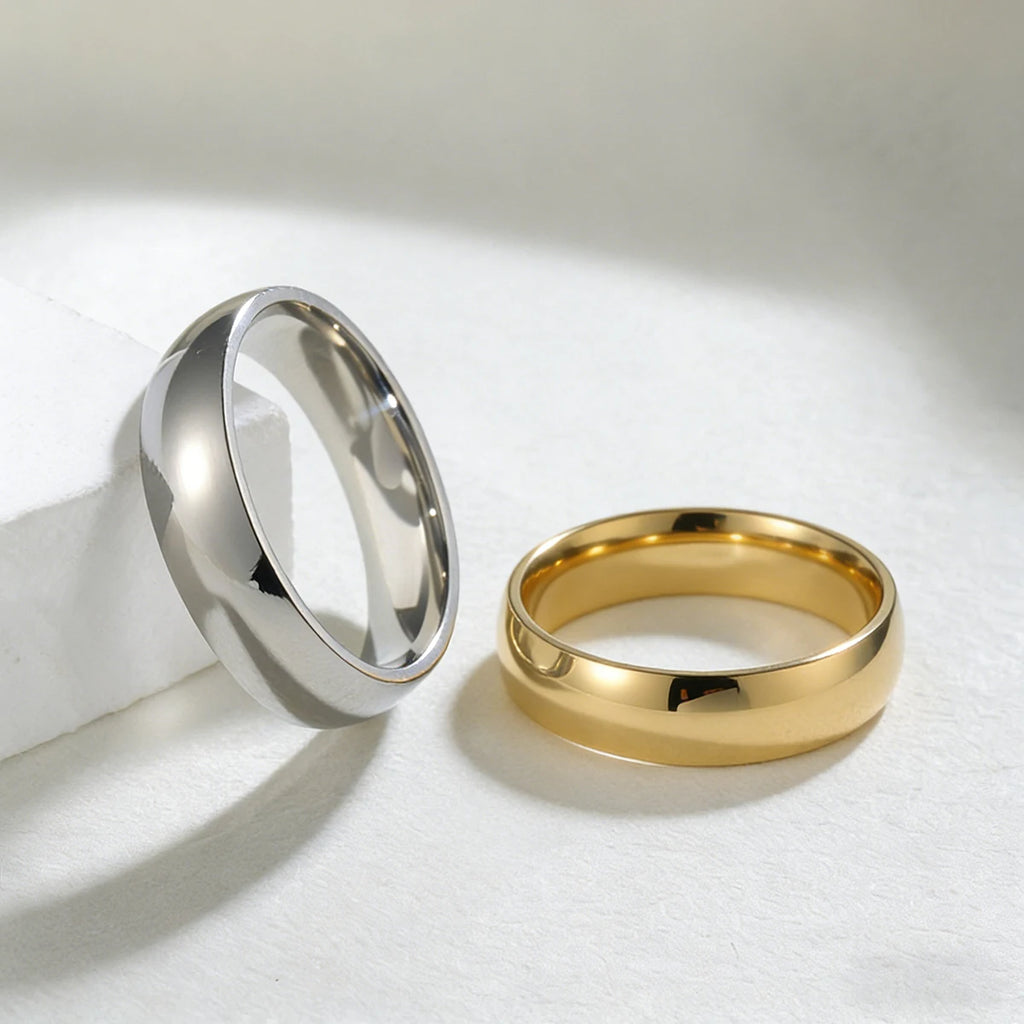 Velara — Gold Band Ring